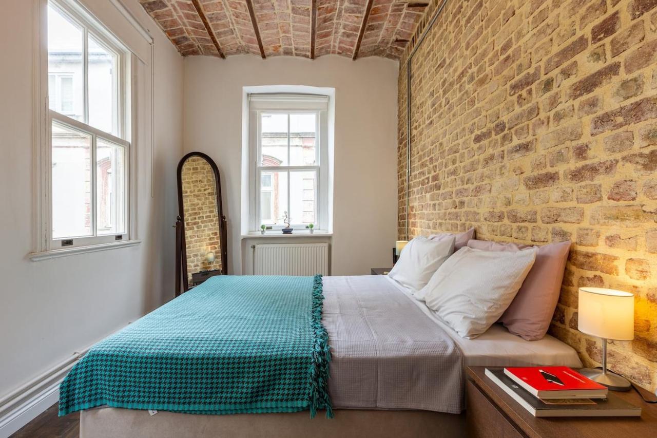 Renovated Apartment At The Heart Of Istanbul With Huge Terrace Eksteriør billede