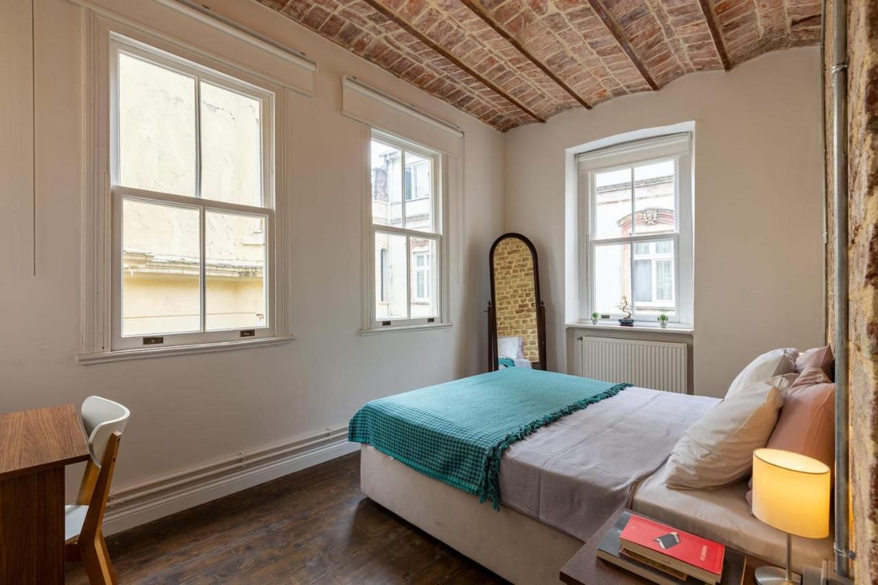 Renovated Apartment At The Heart Of Istanbul With Huge Terrace Eksteriør billede